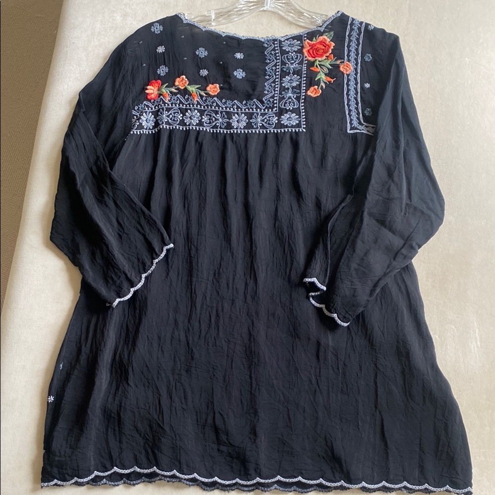 Embroidered Black Top with Floral Accents - Picture 5 of 7
